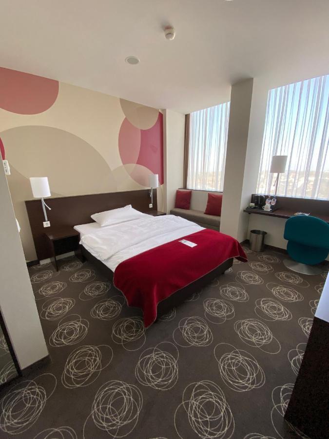Webers - Das Hotel Im Ruhrturm Essen Eksteriør bilde