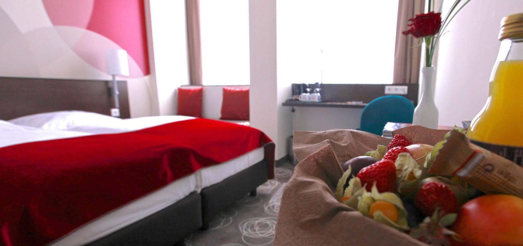 Webers - Das Hotel Im Ruhrturm Essen Eksteriør bilde